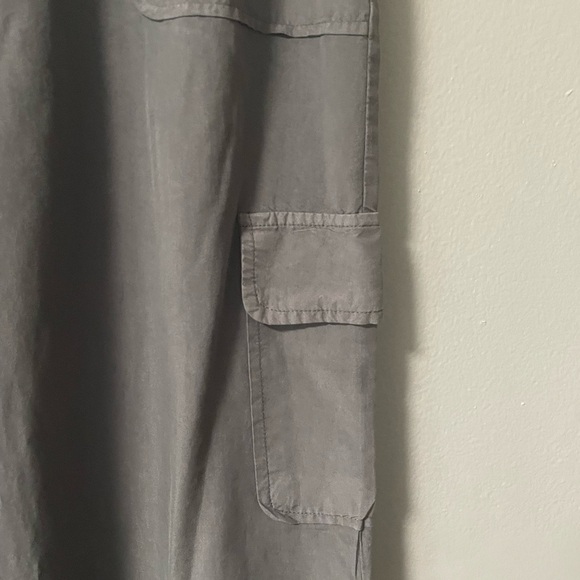 NWT Thread & Supply tencel cargo jogger in gray. Size Medium - Picture 5 of 8